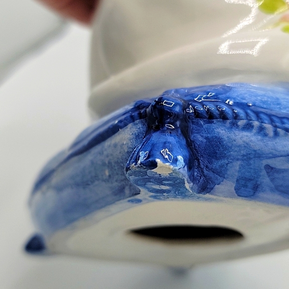 Vintage Majolica Italy Cat On Blue Pillow w/ Hand Painted Flowers On The Back - Picture 11 of 14